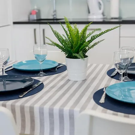 アパート Trival - A 1 Minuto Pe Da *