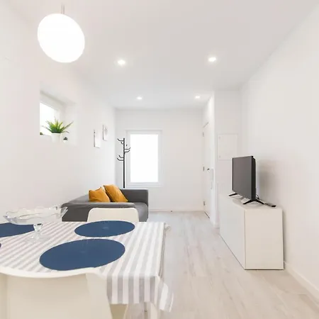 Trival - A 1 Minuto Pe Da アパート *