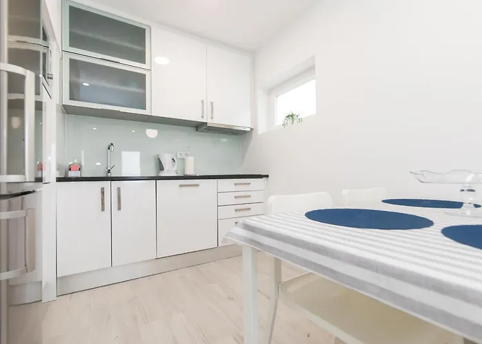 Trival - A 1 Minuto Pe Da Διαμέρισμα *